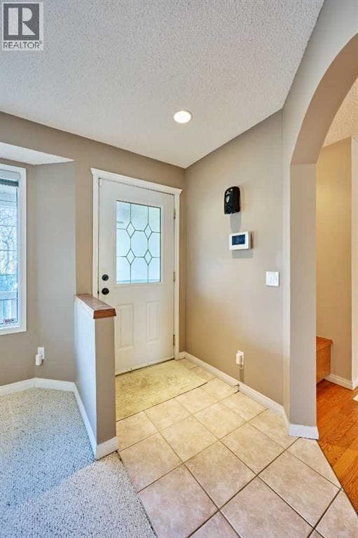 805 Panorama Hills Drive NW photo 3