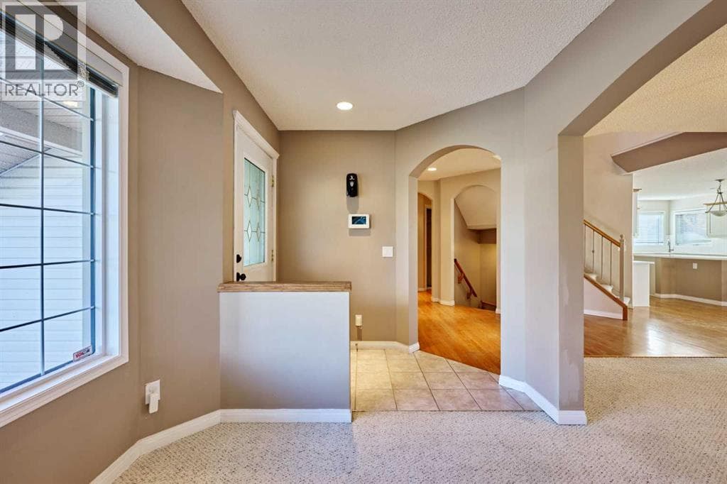 805 Panorama Hills Drive NW photo 4