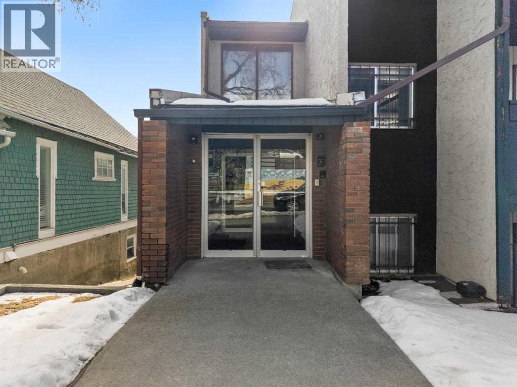 201, 1633 26 Avenue SW photo 2