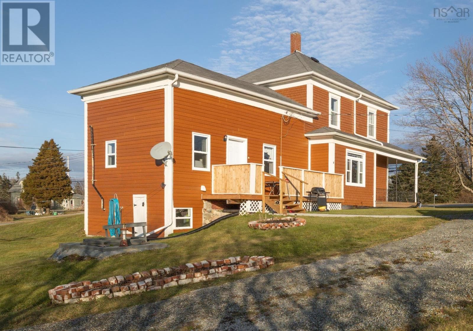 2652 Highway 334 photo 4