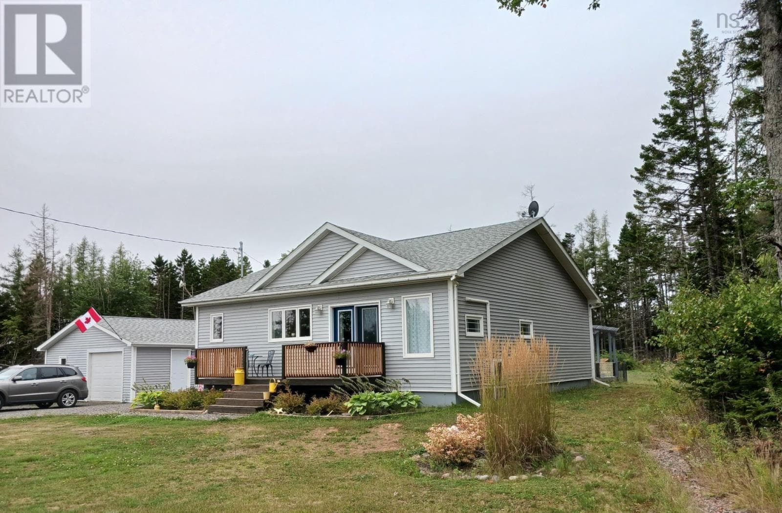 99 Cross Road photo 5