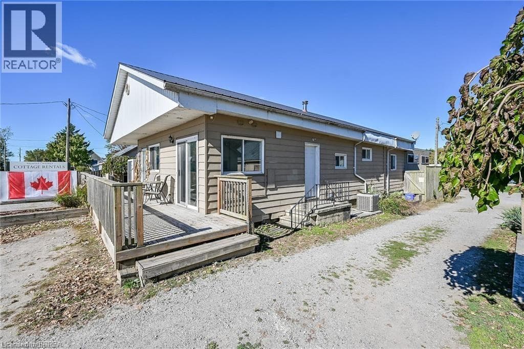 48-50 ERIE Boulevard photo 3