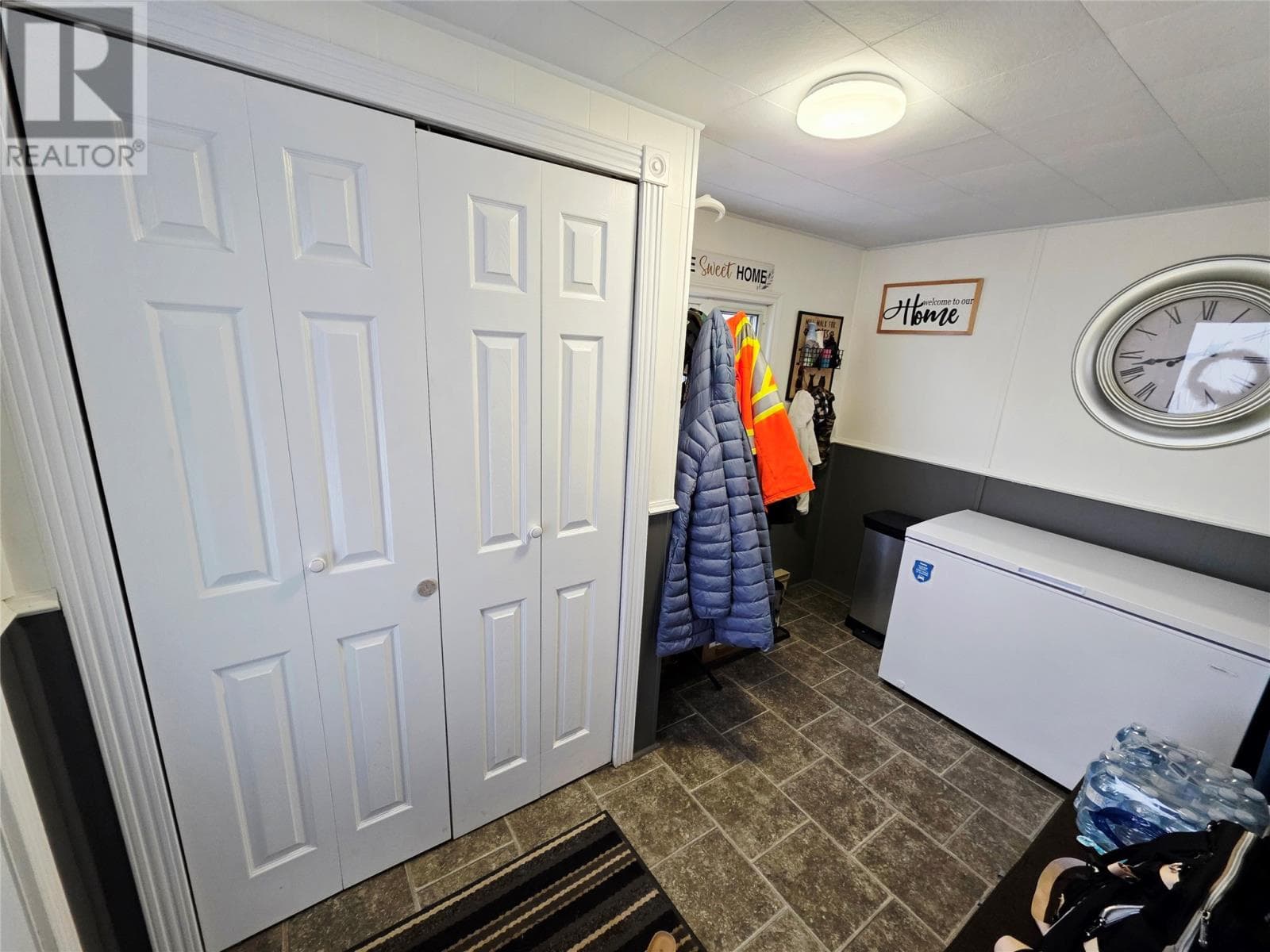 3028-3030 Walsh River Road photo 2