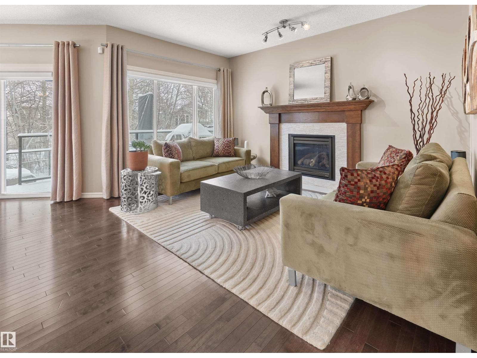 4903 213 ST NW photo 3