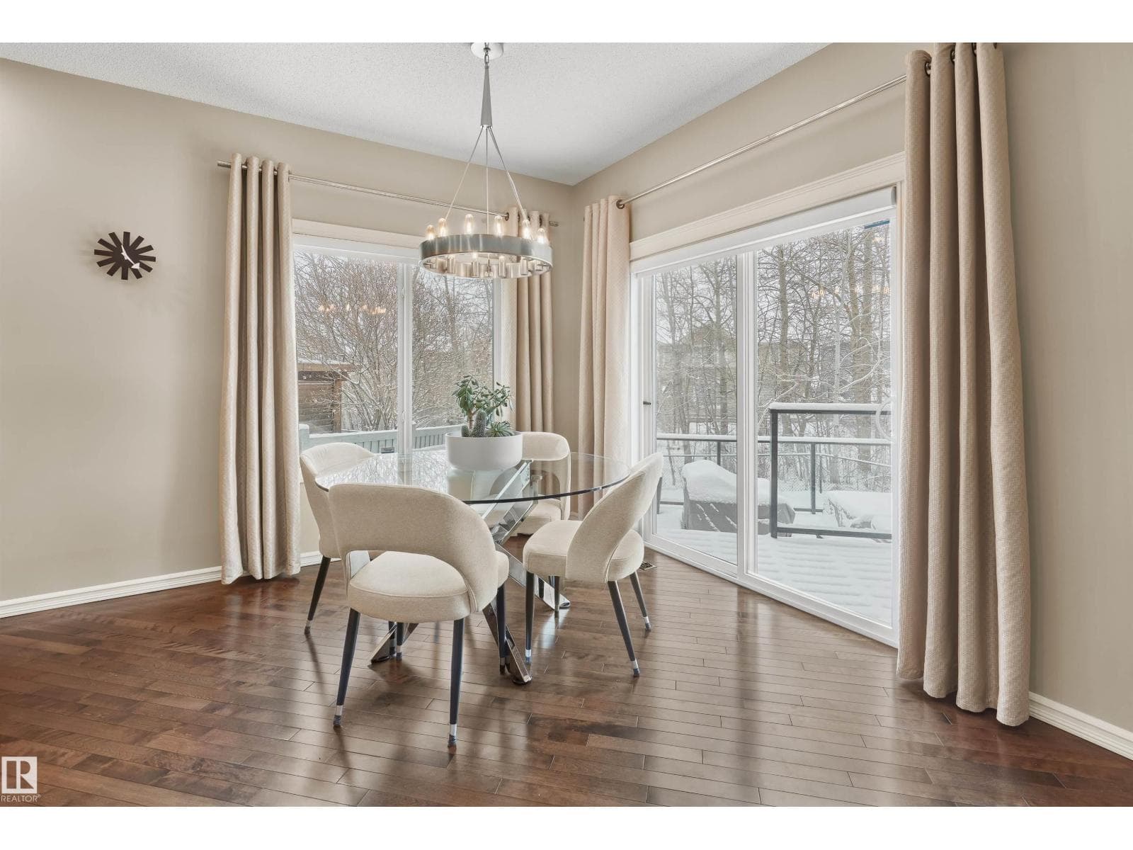 4903 213 ST NW photo 4