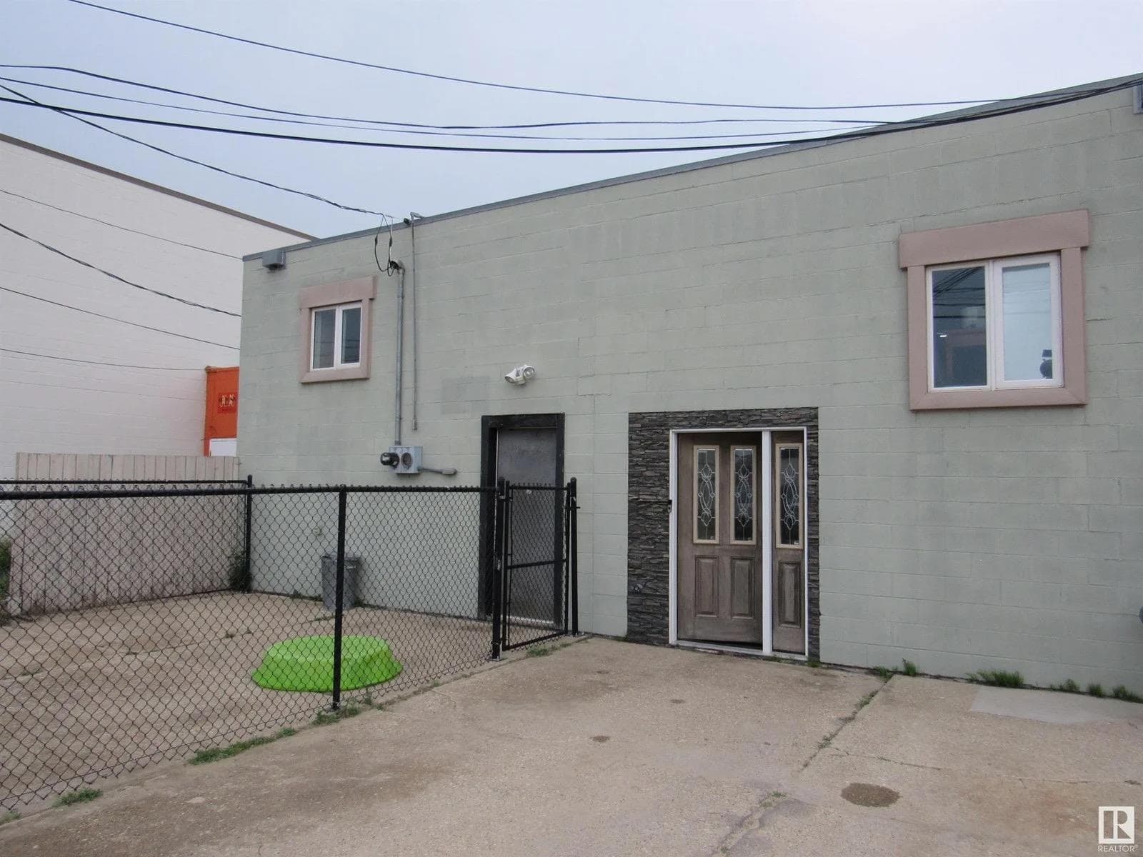 5023  50 St photo 6