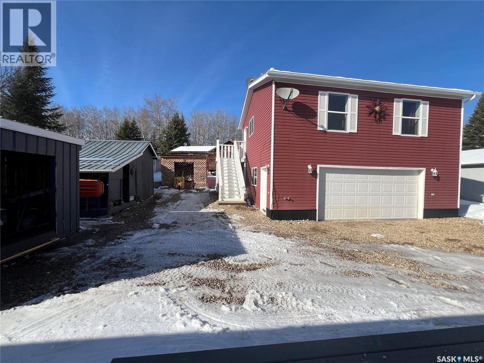 113 Poplar CRESCENT photo 5