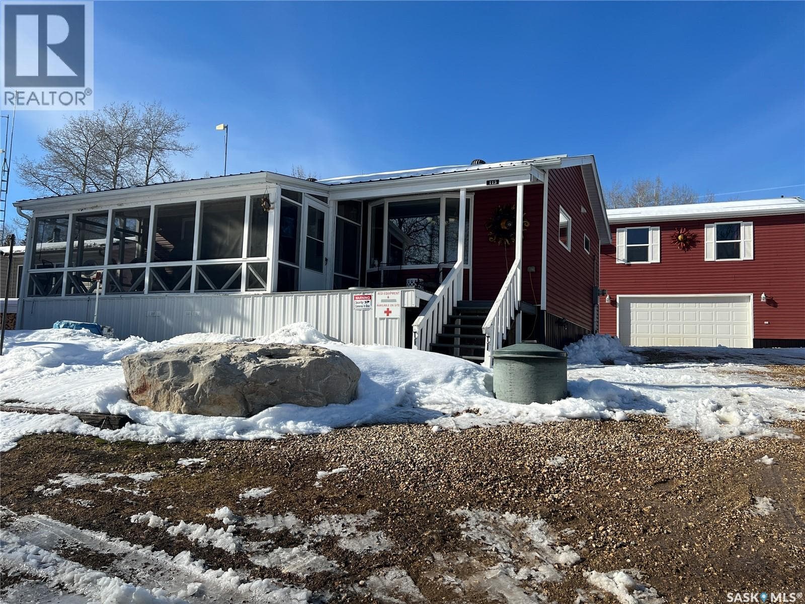 113 Poplar CRESCENT photo 2