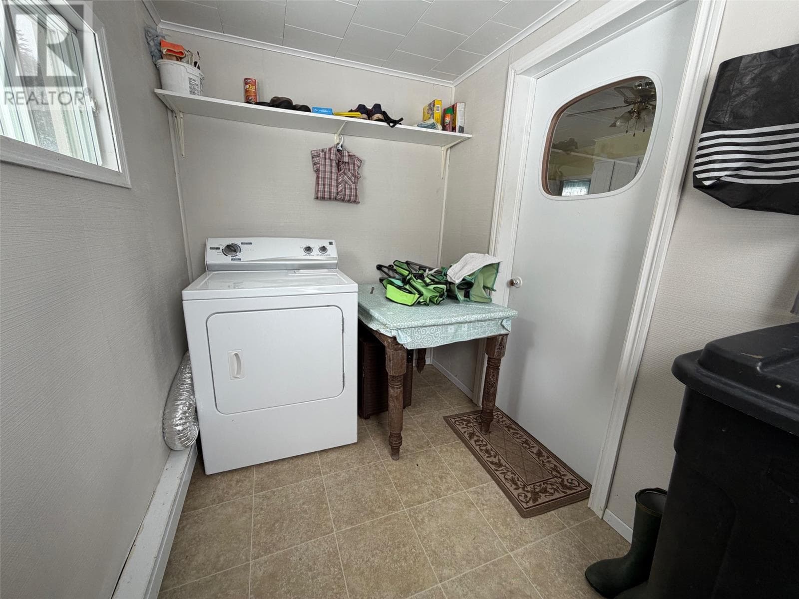 47 Hillview Drive photo 3