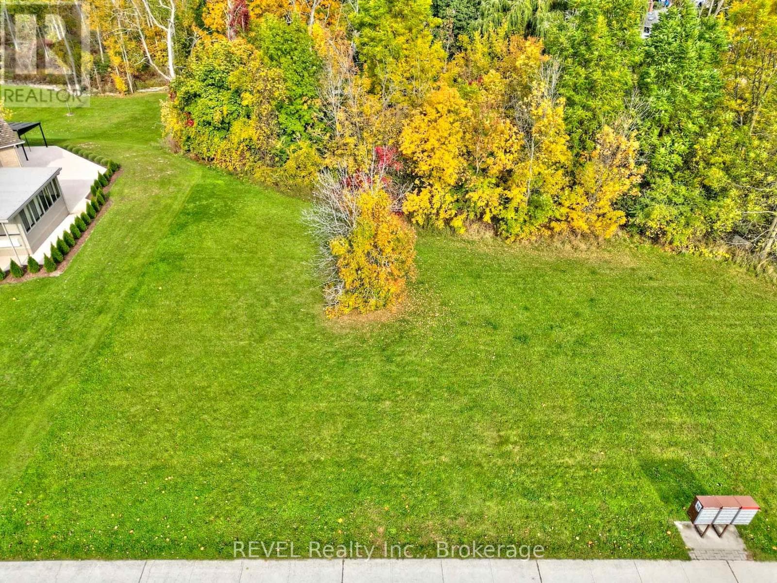 55, 59 & 63 COLBECK DRIVE photo 5