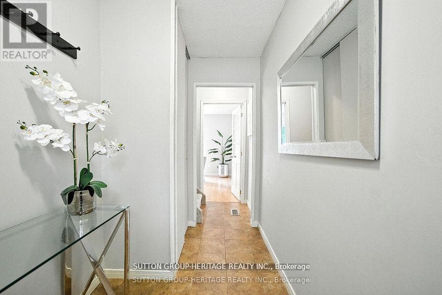 29 - 601 GALAHAD DRIVE photo 5