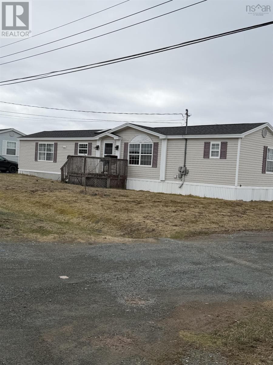 2 bed 2 bath single family at 7 Cedarwood Ave, Glen Aire Estates — $159,500