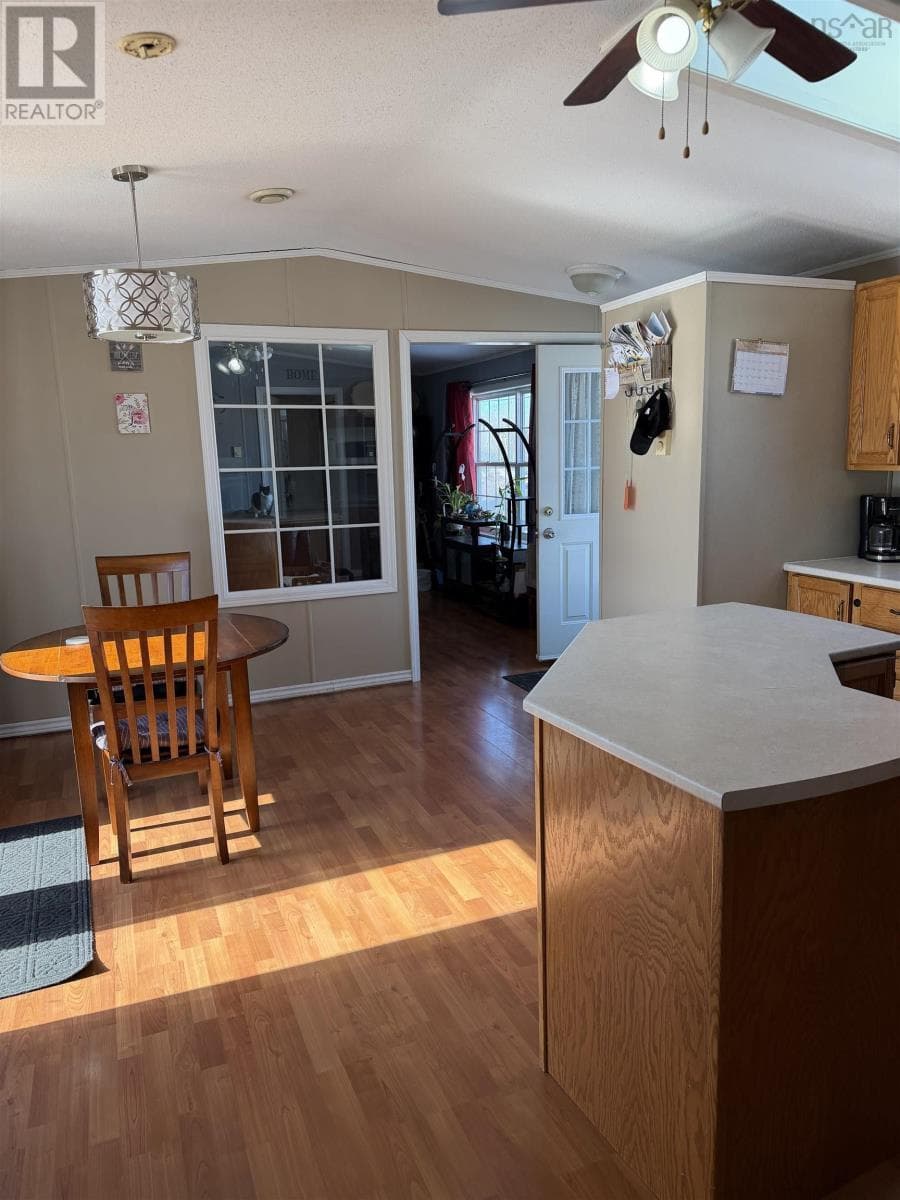 7 Cedarwood Ave, Glen Aire Estates photo 3