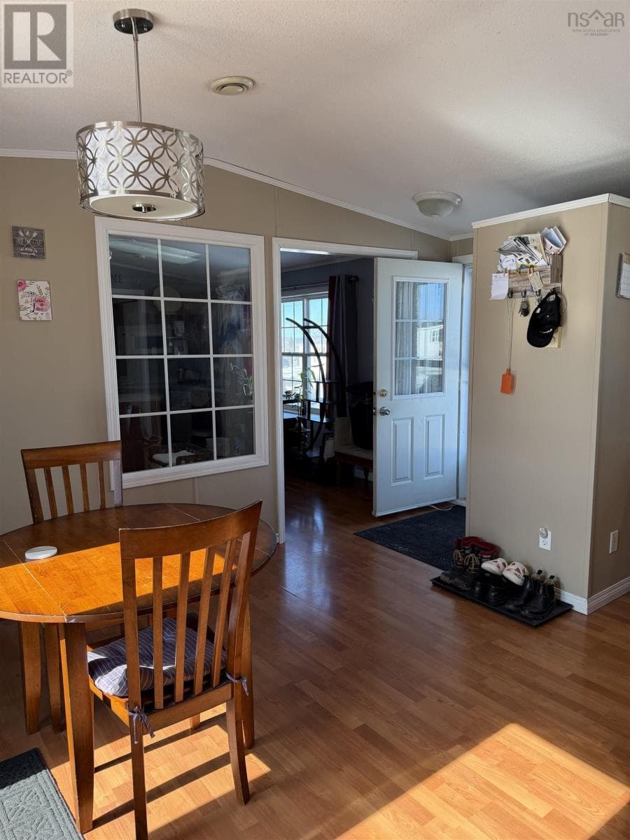 7 Cedarwood Ave, Glen Aire Estates photo 5