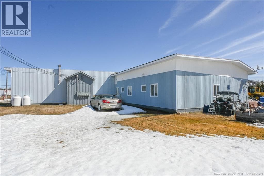11 Haut-Shippagan Road photo 4
