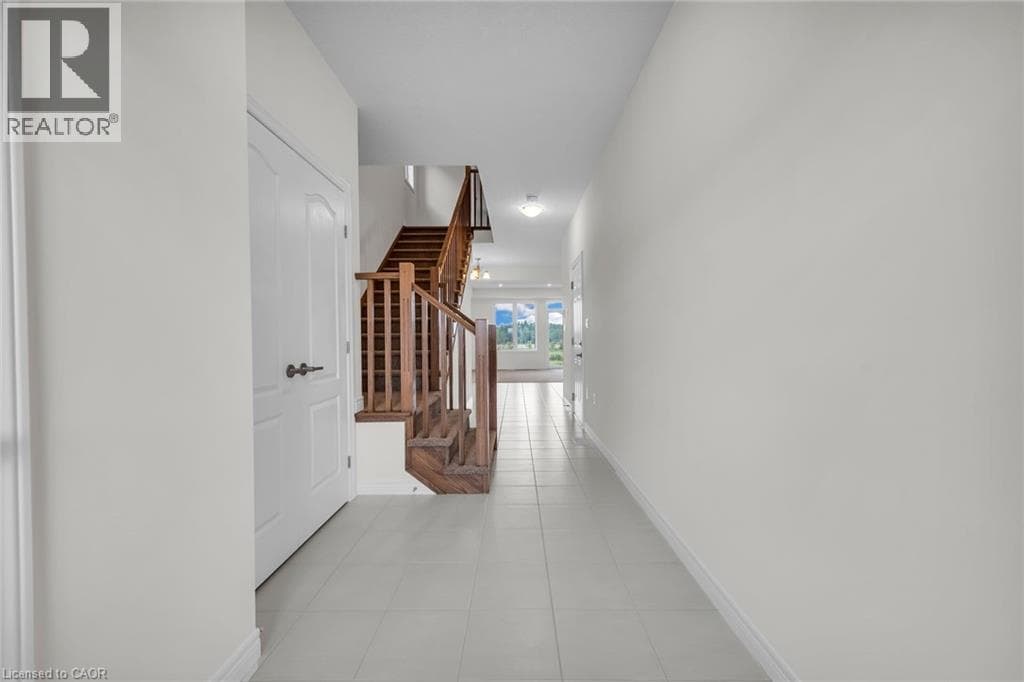 63 LLOYD DAVIES Way photo 5