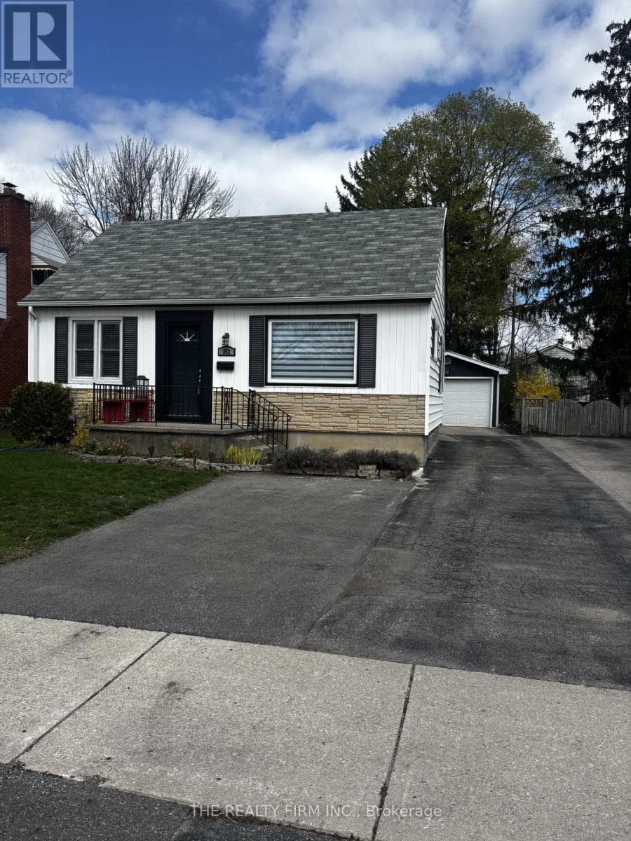 352 HALE STREET photo 2
