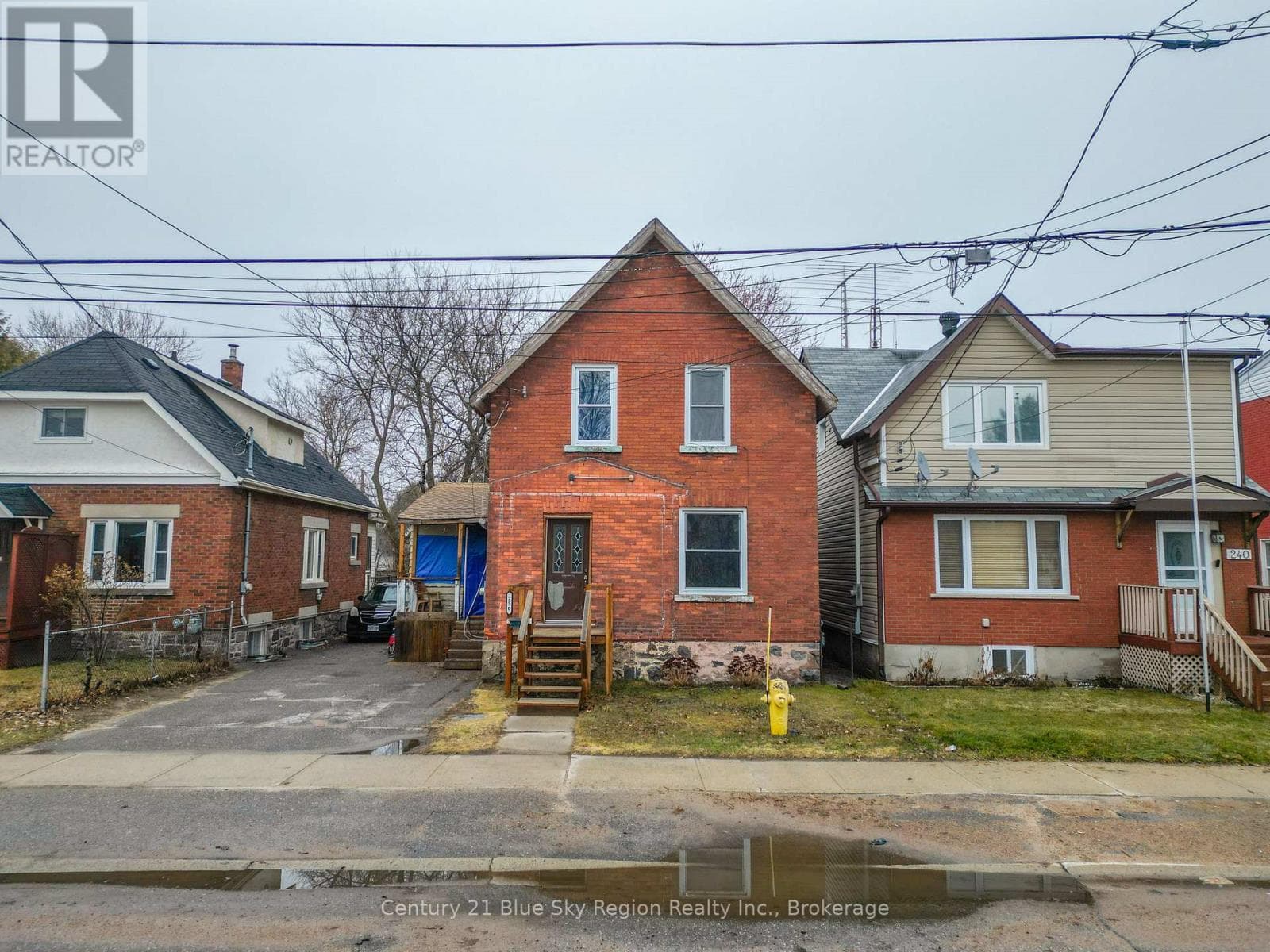 4 bed 2 bath multi-family at 250 FIFTH AVENUE W — $349,900