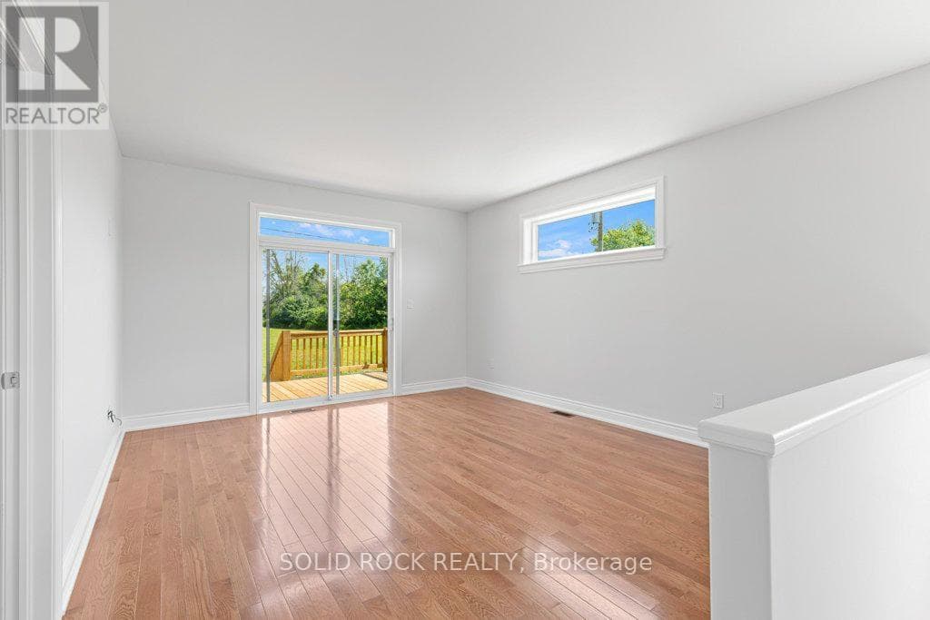 9 BILLINGS AVENUE W photo 5