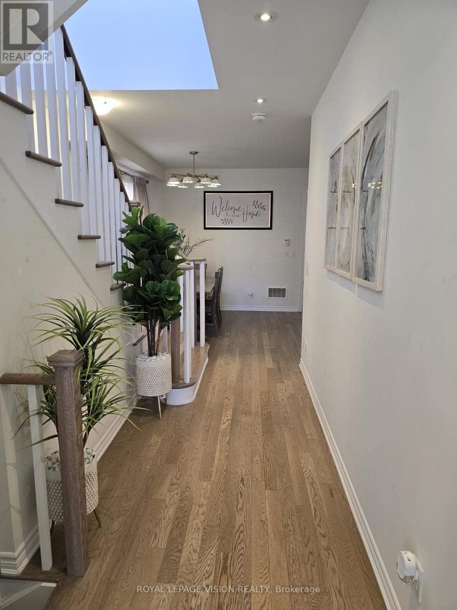 33 BREMNER STREET photo 5