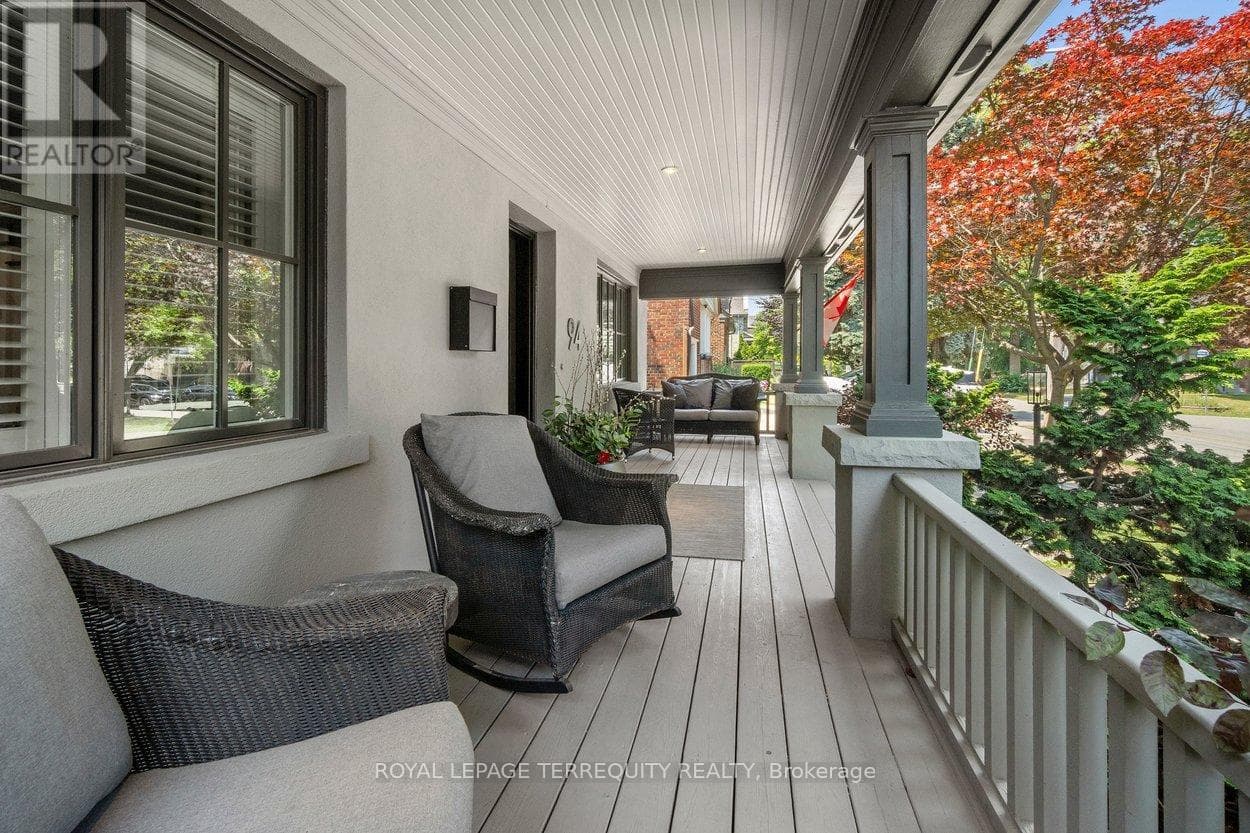94 KINGSWAY CRESCENT photo 4