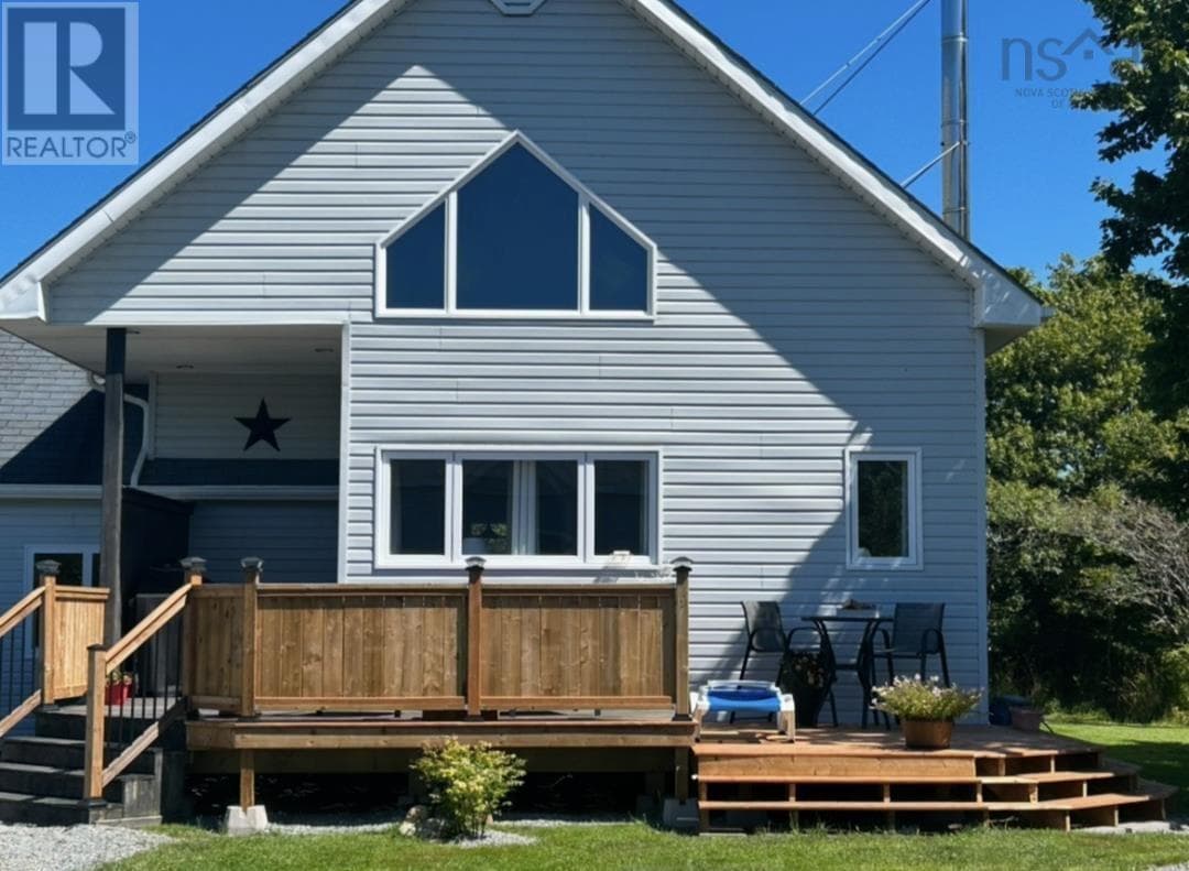 12 Clam Point Road photo 2
