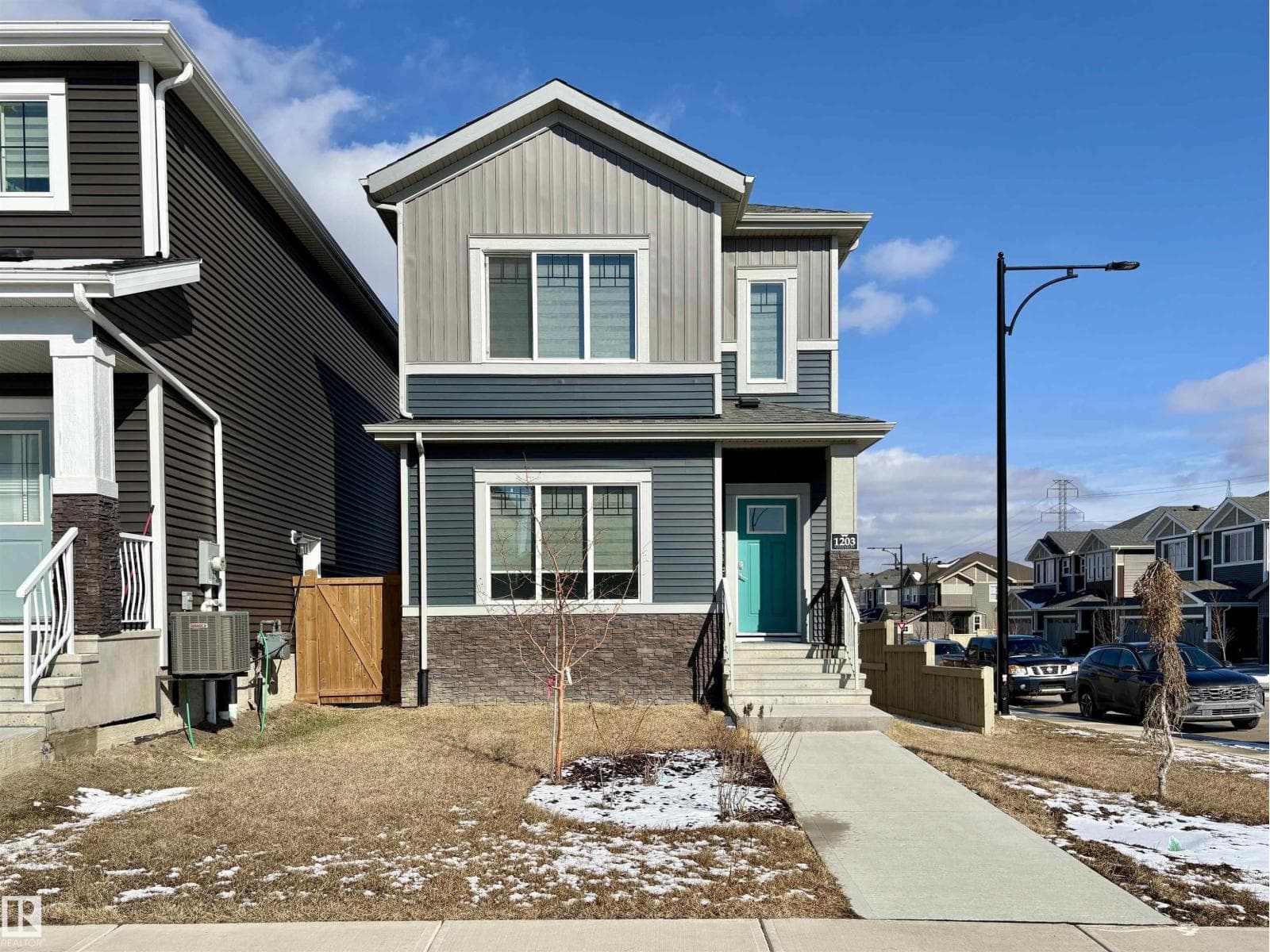 4 bed 4 bath single family at 1203 EATON LN NW — $539,900
