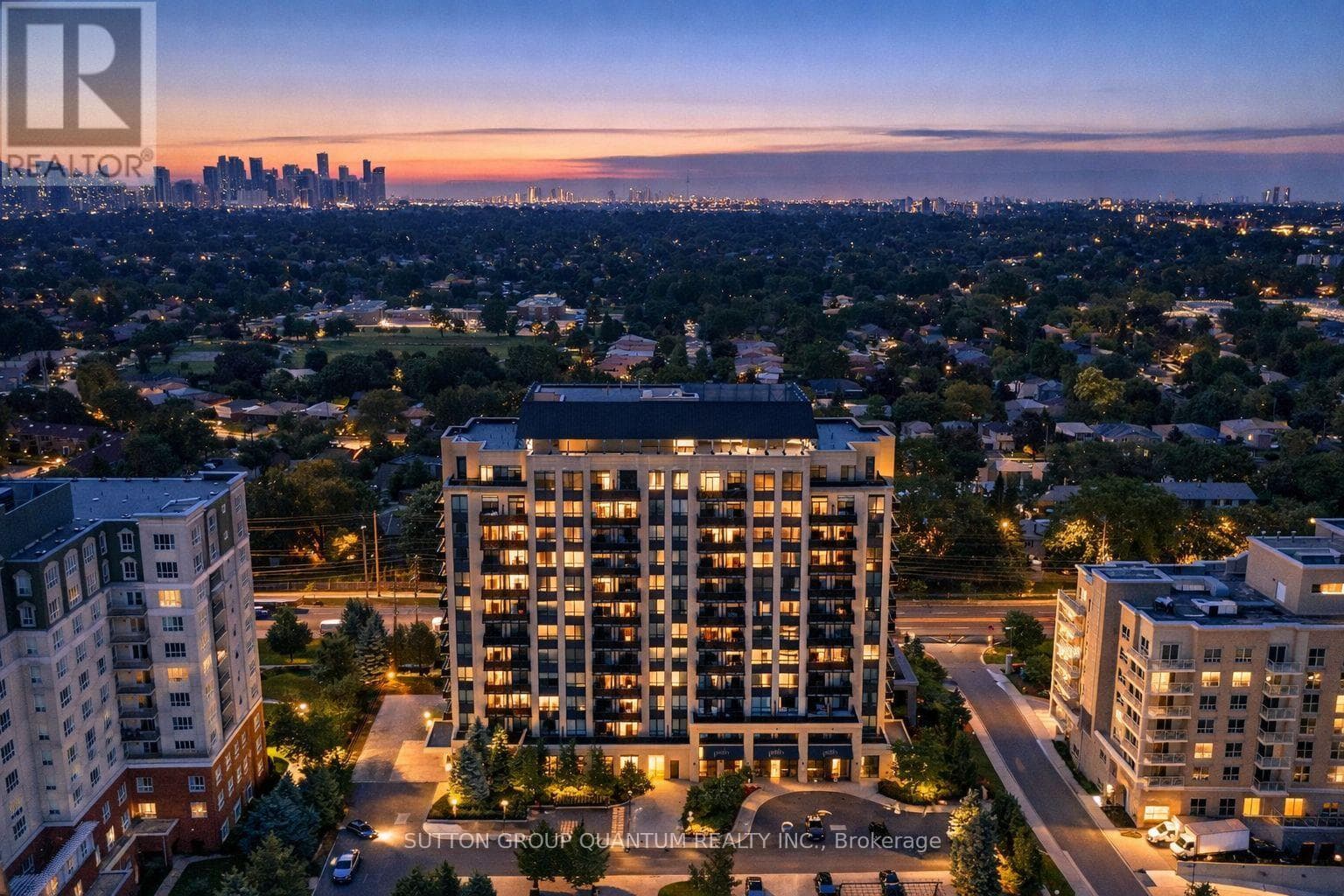 2 bed 3 bath single family at 205 - 520 STEELES AVENUE W — $649,999