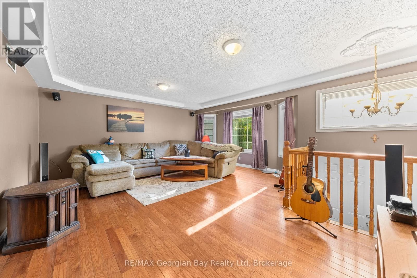 477 ALBERT STREET photo 4