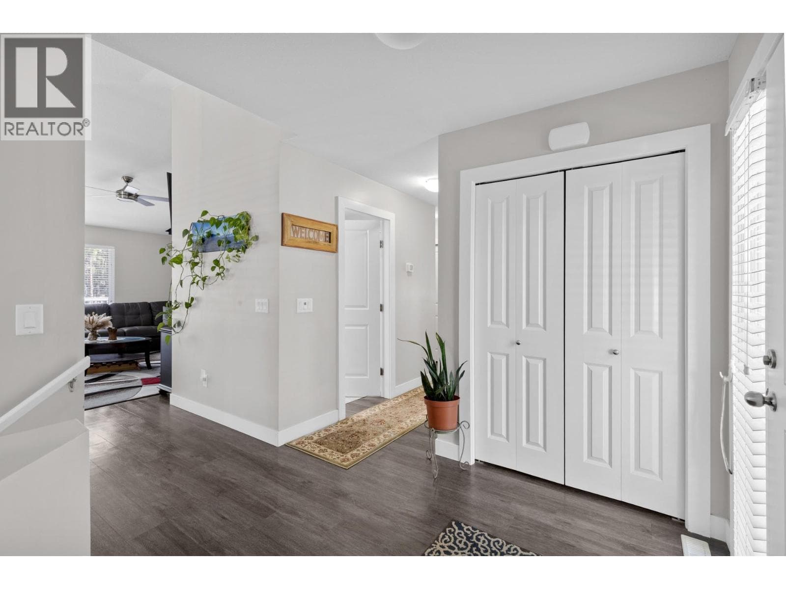 690 Muir Road photo 4
