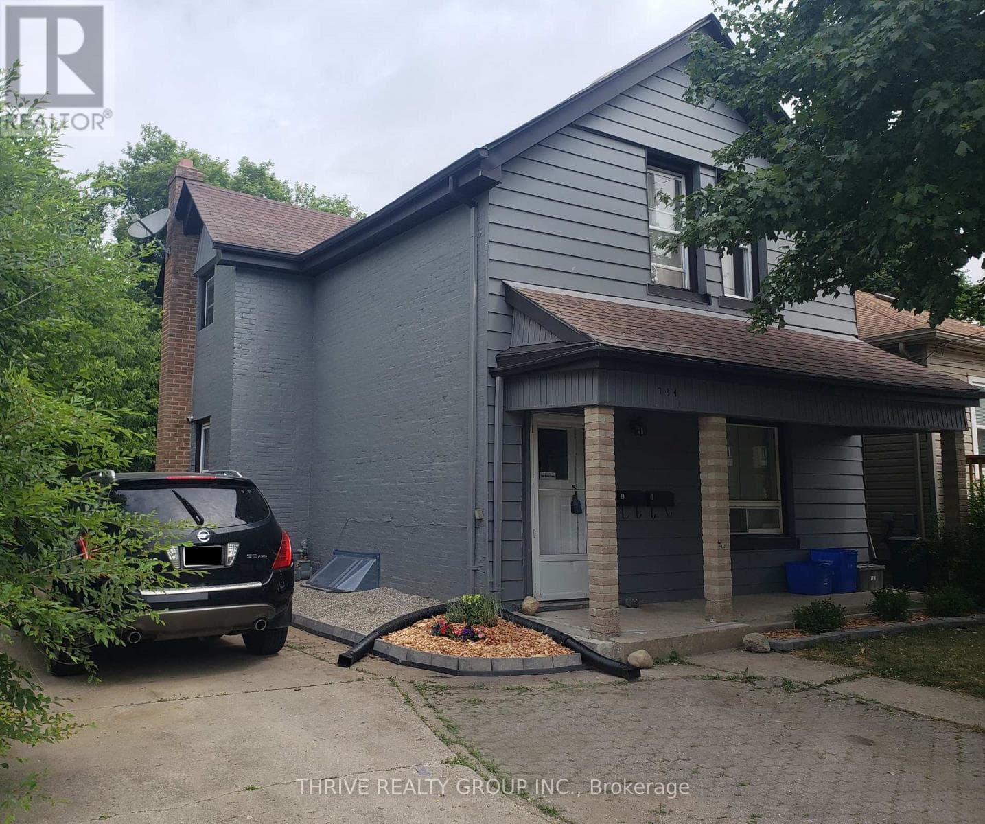 784 LITTLE GREY STREET photo 2