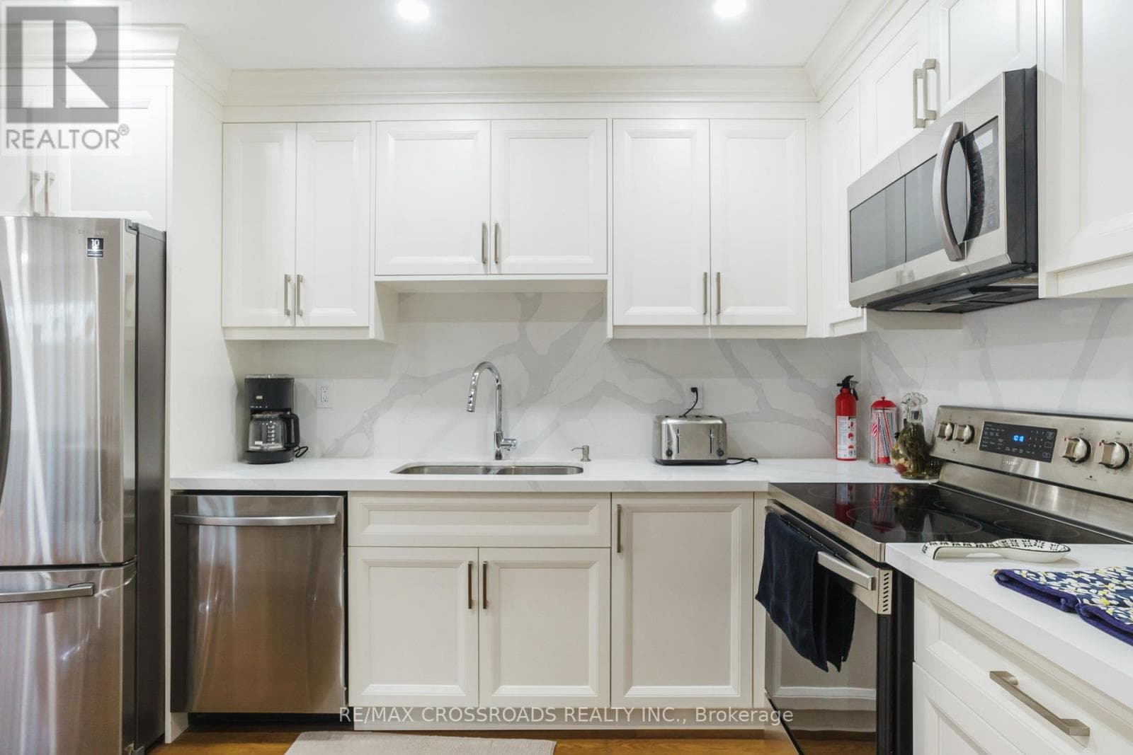 50 WIDDIFIELD AVENUE photo 3