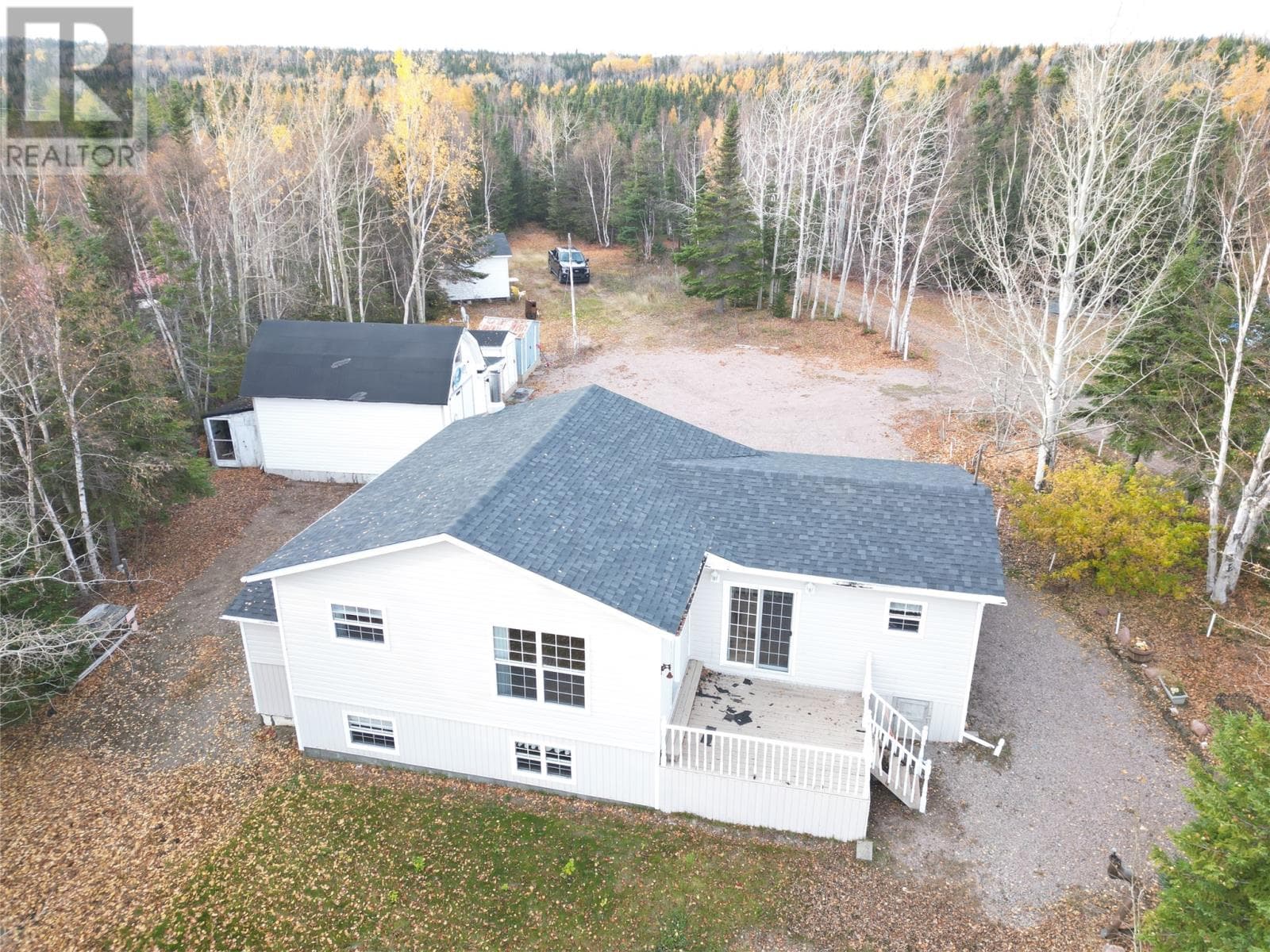 1 Crooked Lake Road photo 3