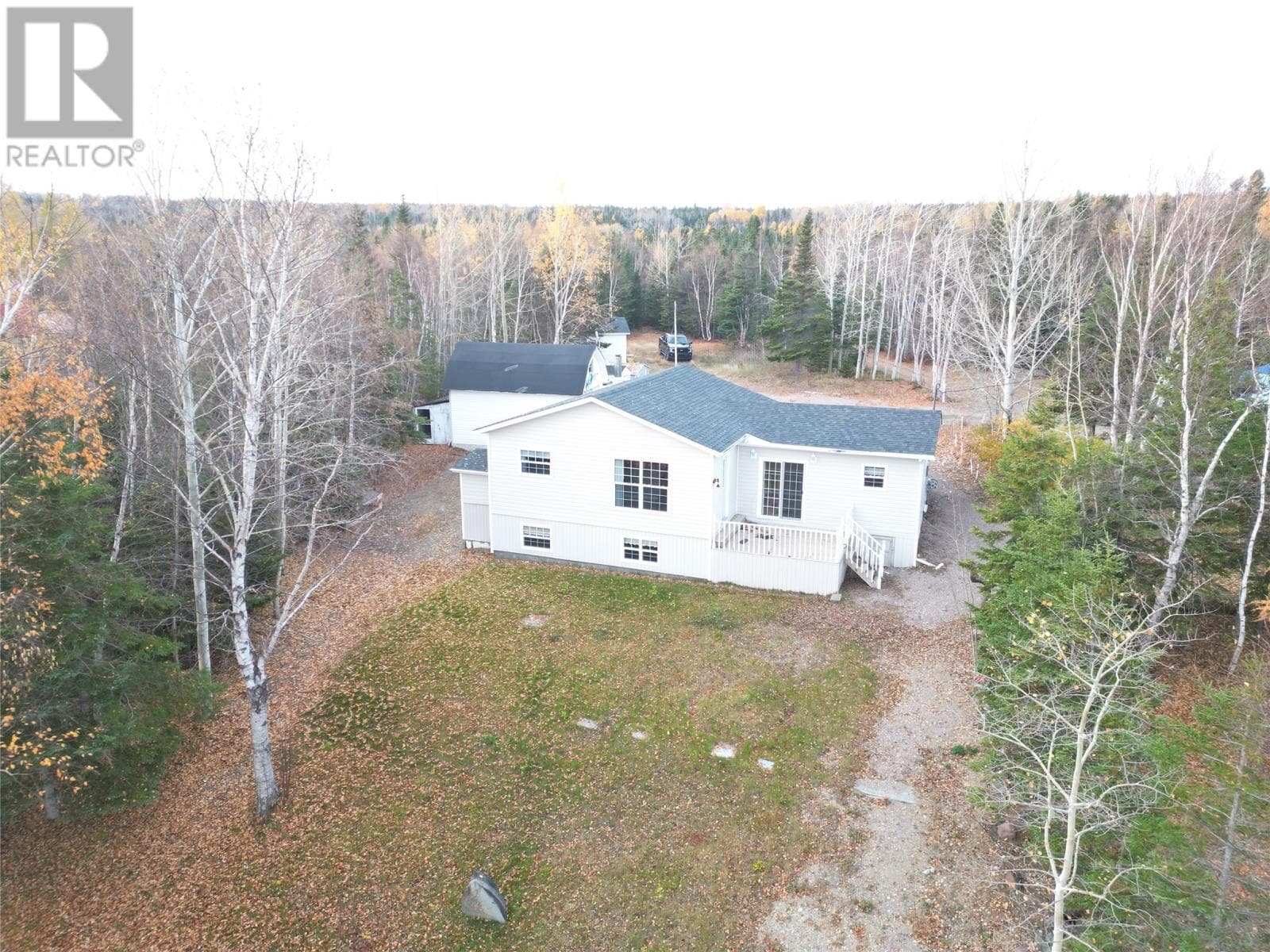 1 Crooked Lake Road photo 5
