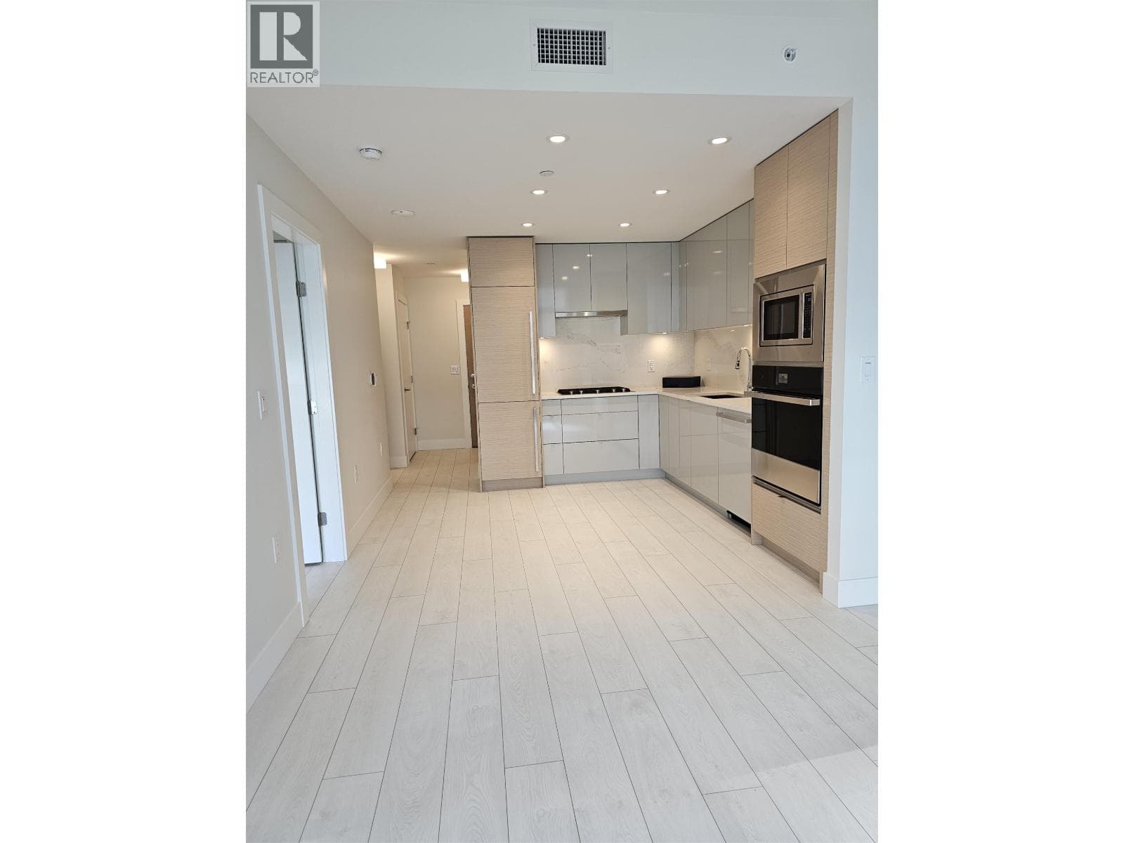 616 3438 SAWMILL CRESCENT photo 3