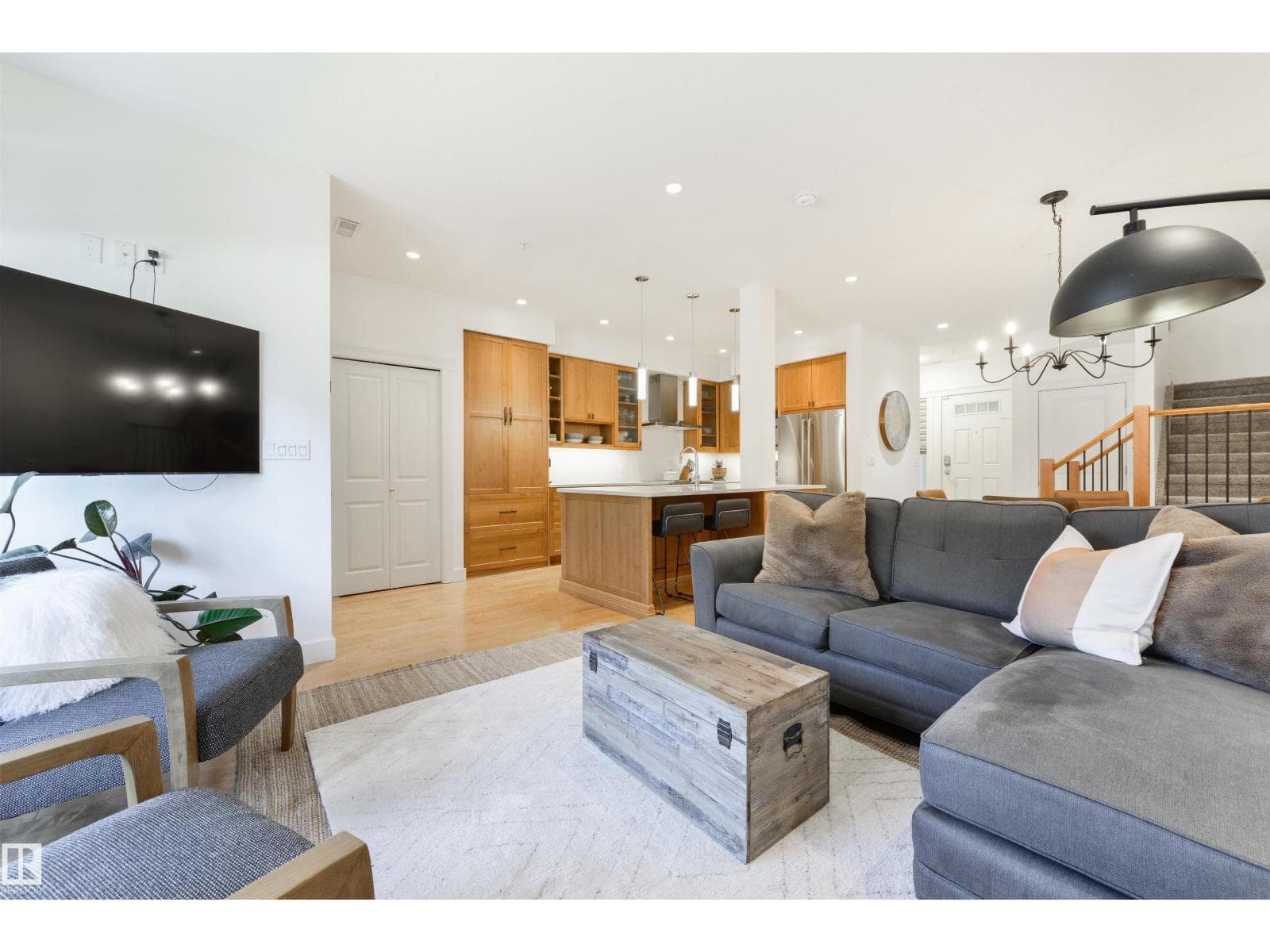 #7 11518 76 AV NW photo 5