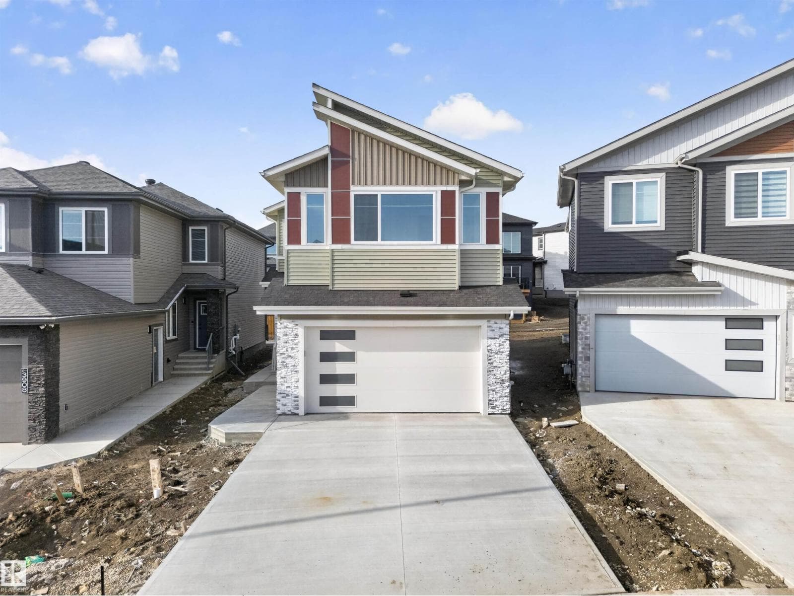 4 bed 3 bath single family at 3906 41 AV — $579,900