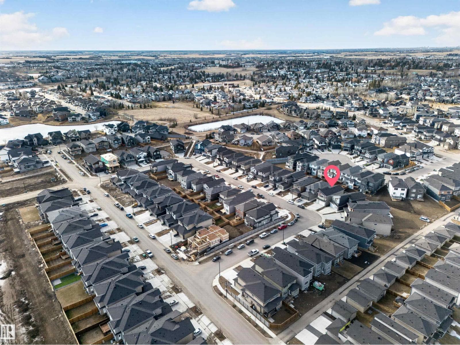 3906 41 AV photo 5