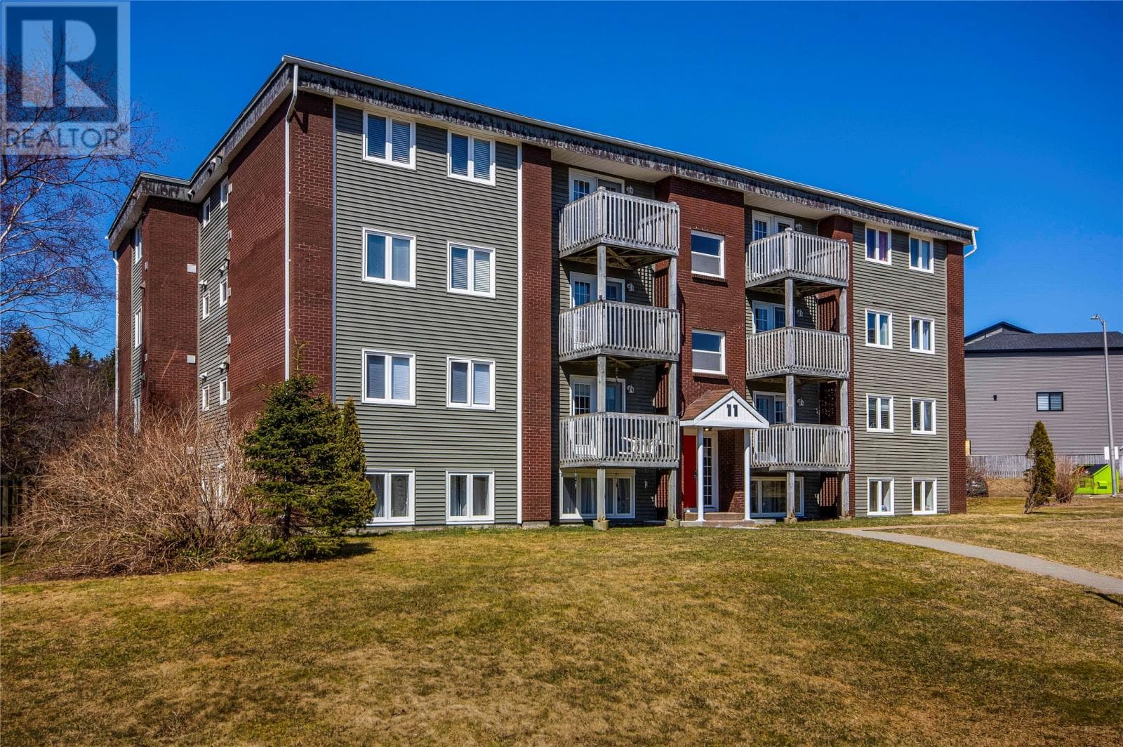 2 bed 1 bath single family at 11 Janeway Place Unit#202 — $225,000