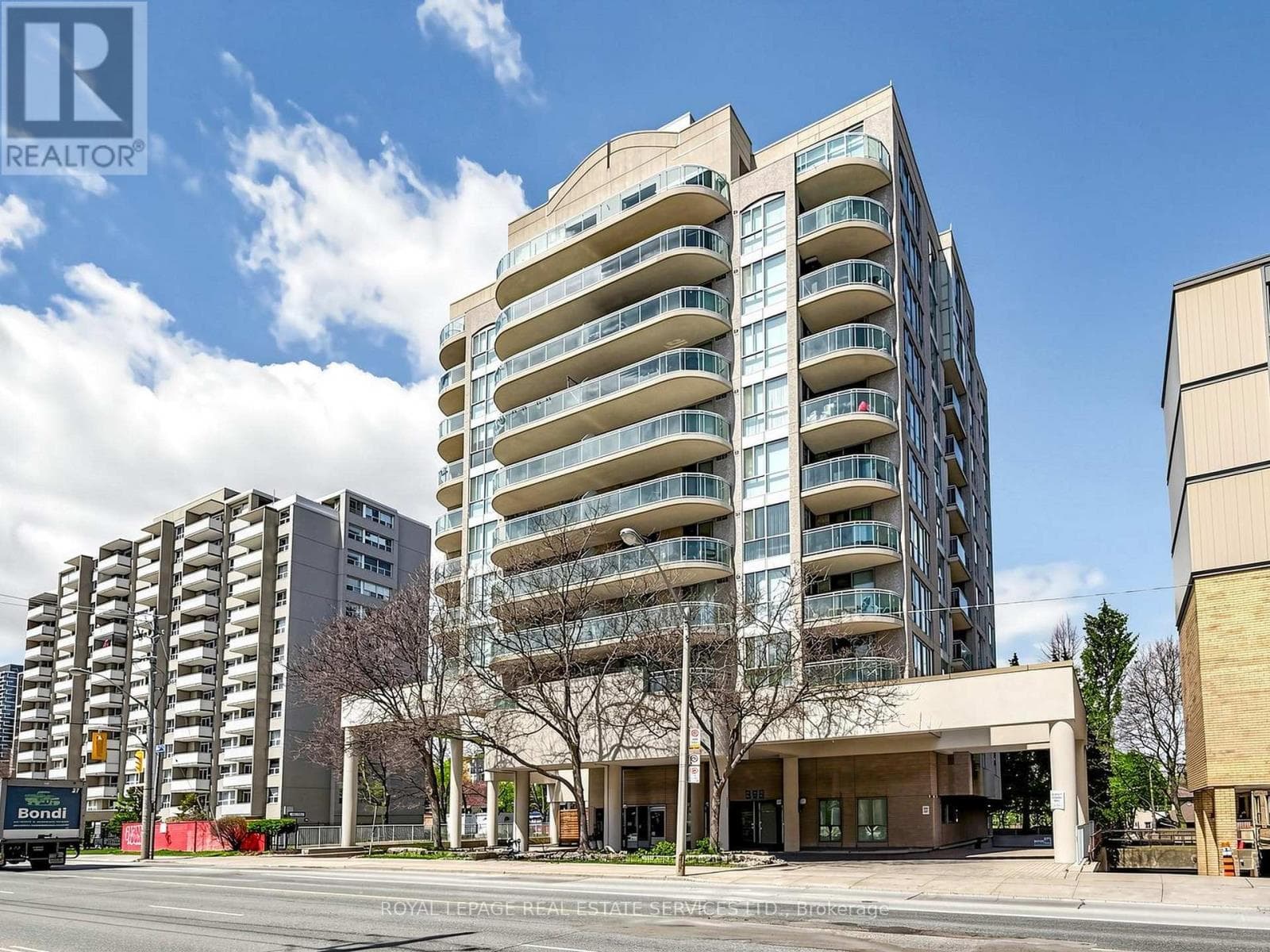 1 bed 1 bath single family at 203 - 398 EGLINTON AVENUE — $514,800