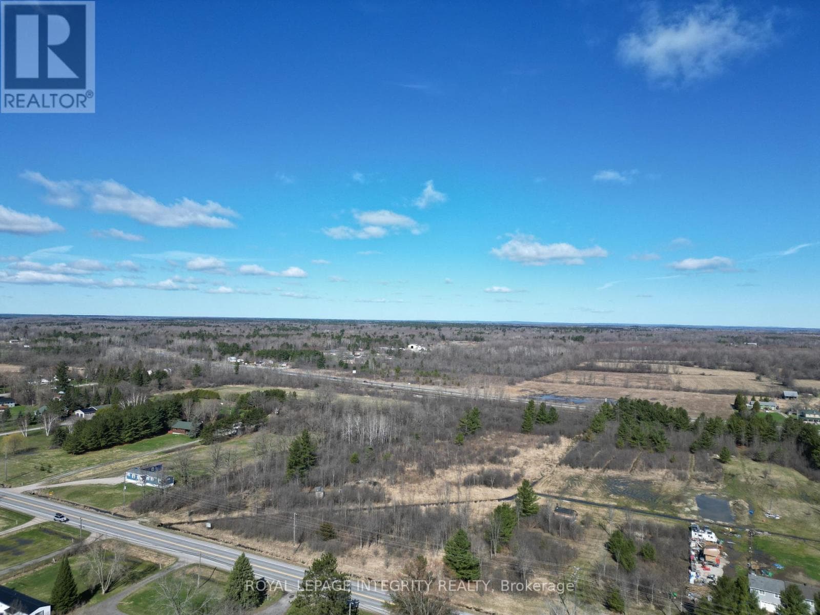 810 CHRISTIE LAKE ROAD photo 5