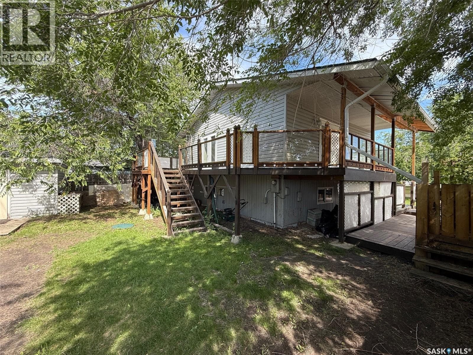 992 Terry STREET photo 3