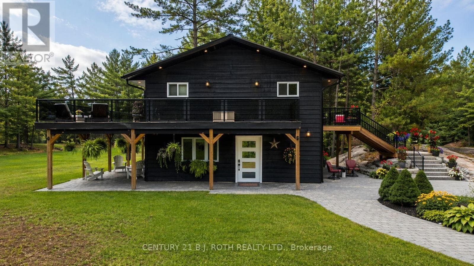 3193 MUSKOKA STREET photo 3