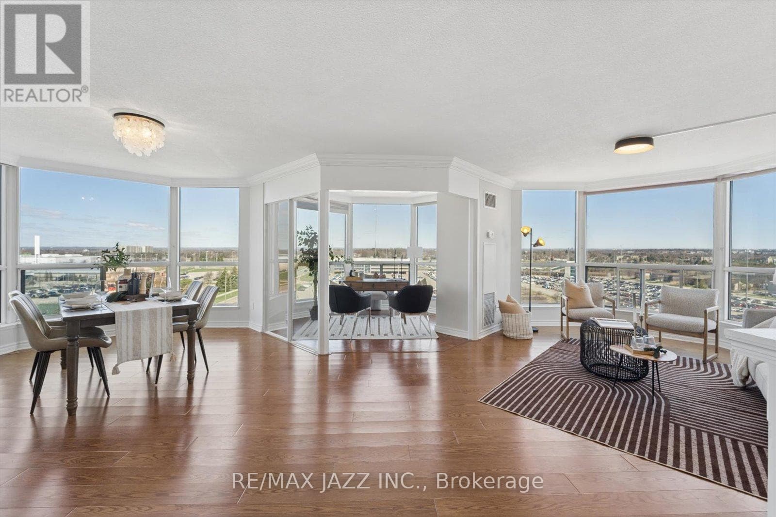 1112 - 360 WATSON STREET W photo 4