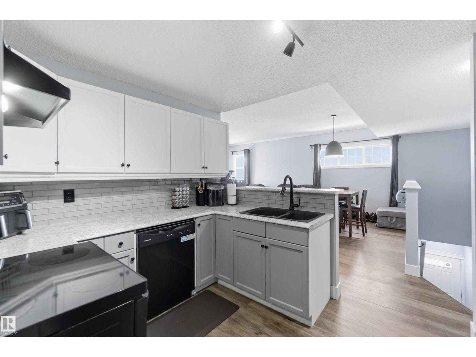 #11 1179 SUMMERSIDE DR SW photo 5