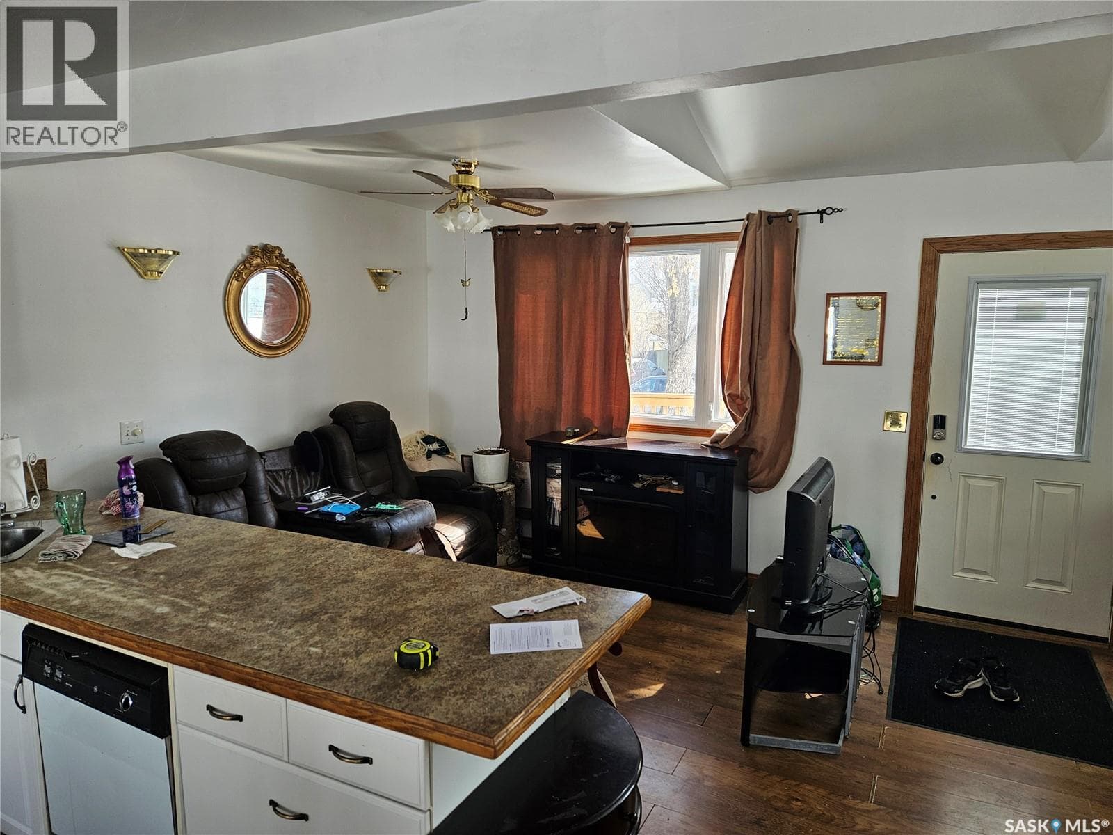 370 Arthur STREET — photo 2