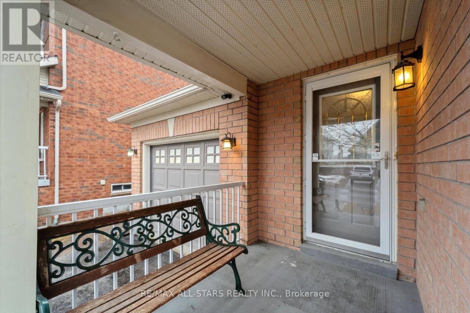 62 REDDENHURST CRESCENT photo 3