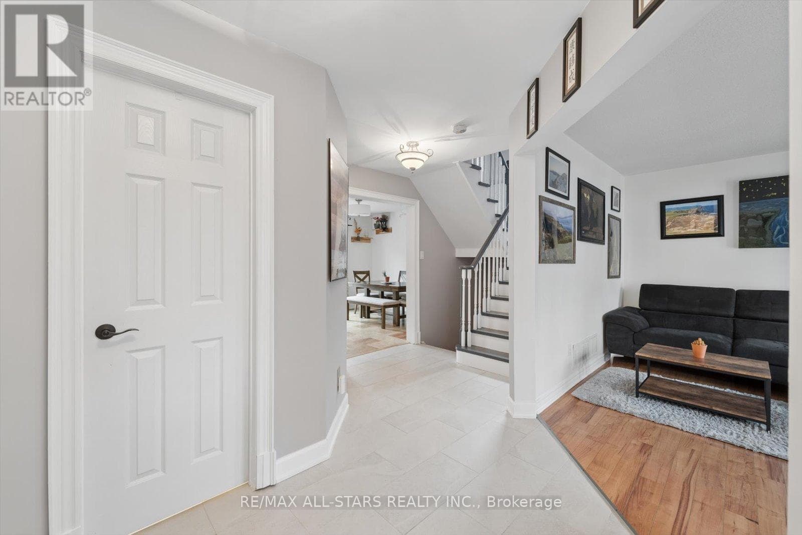 62 REDDENHURST CRESCENT photo 4