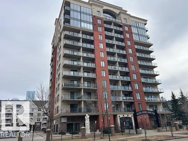 2 bed 2 bath single family at #710 10303 111 ST NW — $259,900