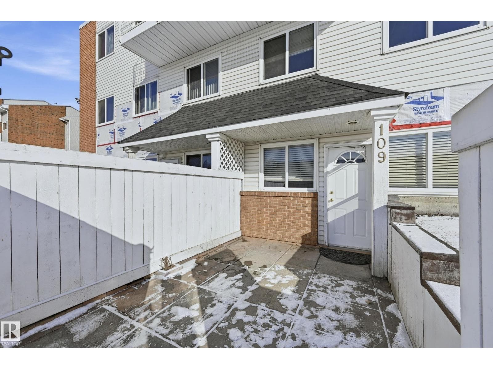 3 bed 2 bath single family at #109 14530 52 ST NW — $129,900